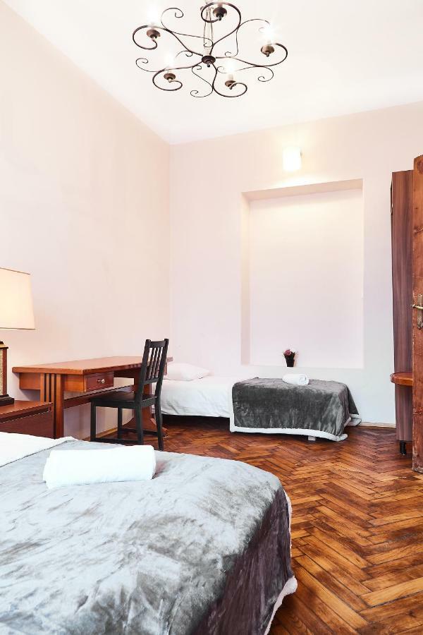 קרקוב Prestige Location Apartments Pijarska Street מראה חיצוני תמונה