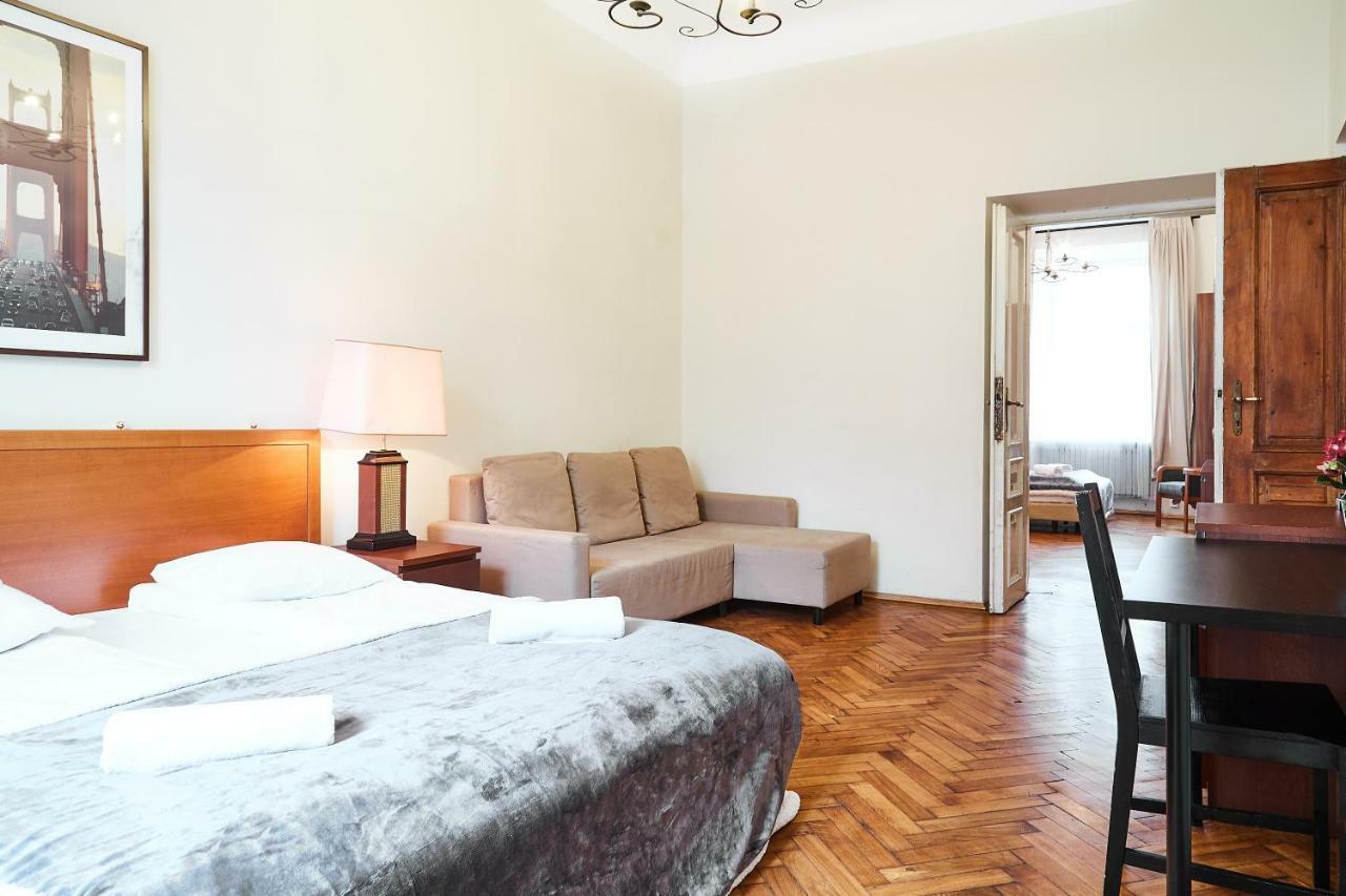 קרקוב Prestige Location Apartments Pijarska Street מראה חיצוני תמונה