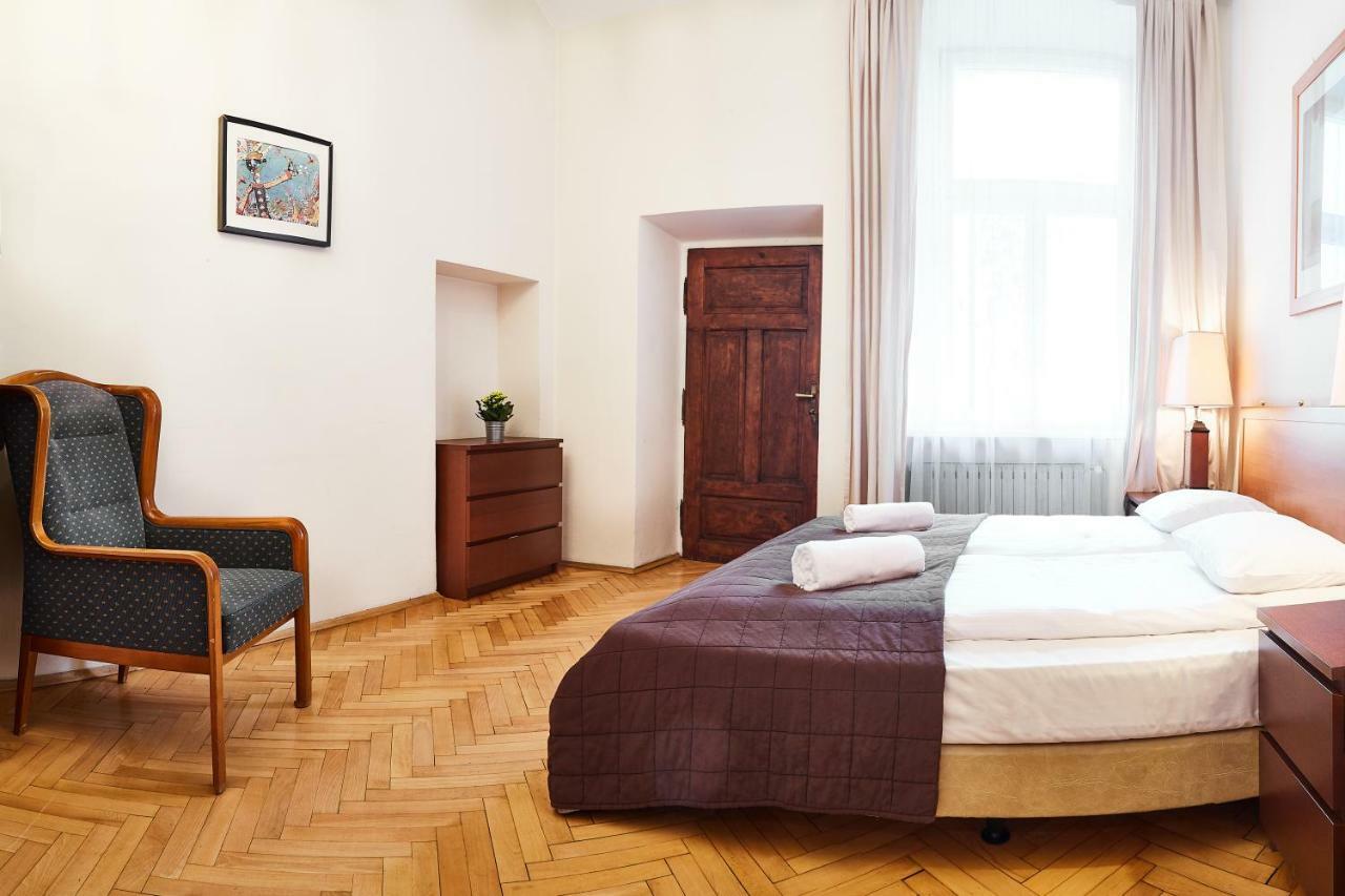 קרקוב Prestige Location Apartments Pijarska Street מראה חיצוני תמונה